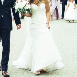 Casablanca Bridal Weddind Dress